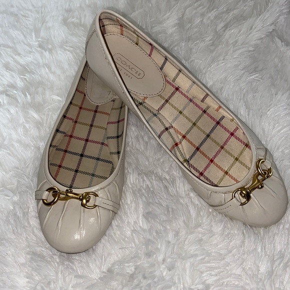 Coach Leona Ballet Flats - Picture 2 of 4